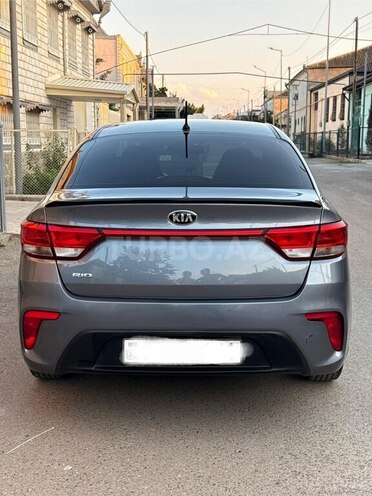 Kia Rio 2018, 287,000 km - 1.6 l - Gəncə