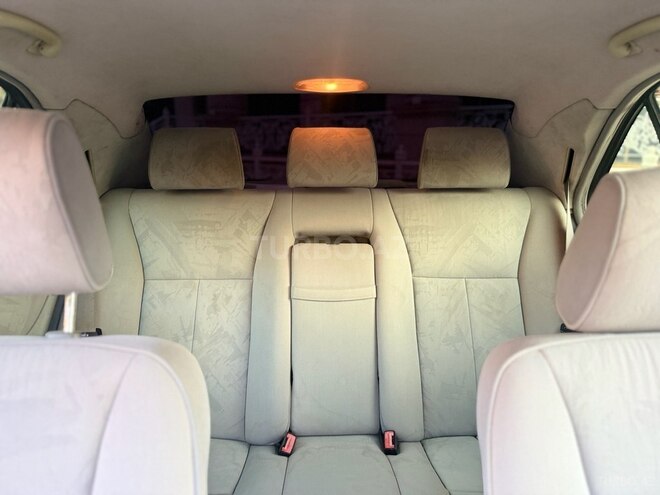 Mercedes E 240 1999, 303,000 km - 2.4 л - Bakı