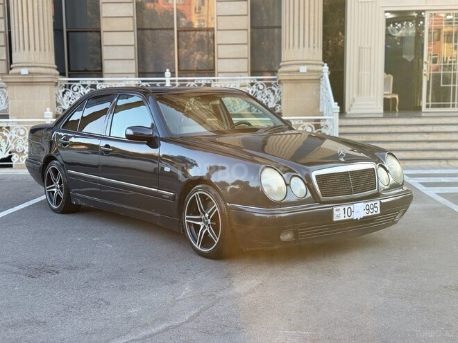 Mercedes E 240 1999, 303,000 km - 2.4 л - Bakı
