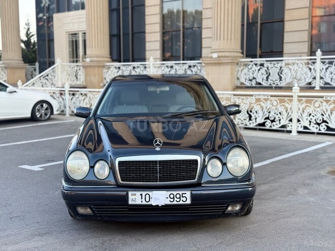 Mercedes E 240 1999, 303,000 km - 2.4 л - Bakı