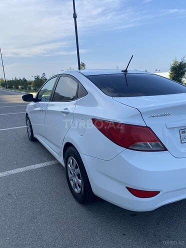 Hyundai Accent 2017, 156,000 km - 1.6 l - Sumqayıt