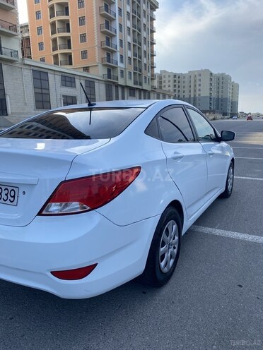 Hyundai Accent 2017, 156,000 km - 1.6 l - Sumqayıt