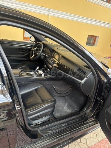 BMW 528 2013, 300,000 km - 2.0 l - Tovuz