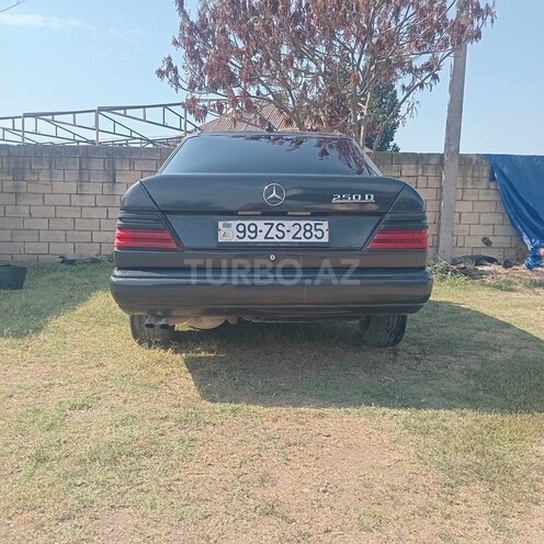 Mercedes 250 D 1992, 300,000 km - 2.5 l - İmişli