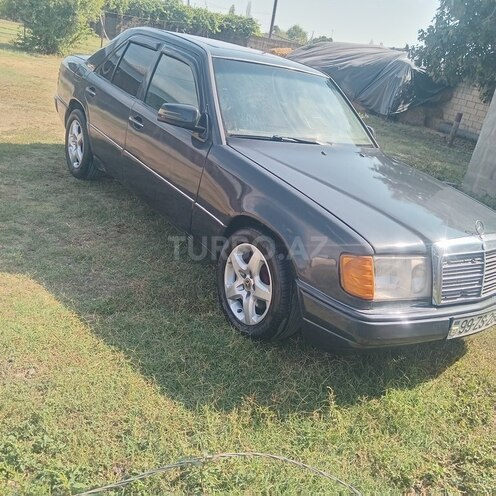 Mercedes 250 D 1992, 300,000 km - 2.5 l - İmişli