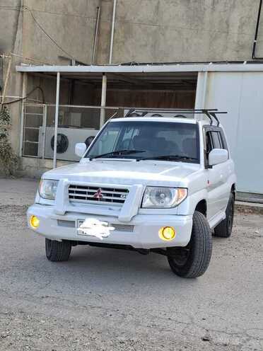Mitsubishi Pajero io 2002, 284,645 km - 1.8 l - Bakı