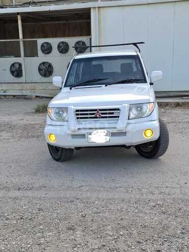 Mitsubishi Pajero io 2002, 284,645 km - 1.8 l - Bakı