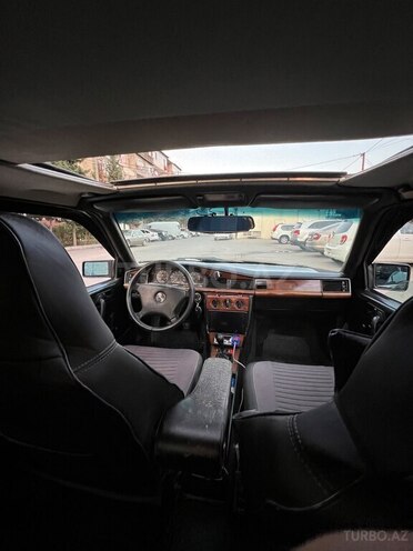Mercedes 190 1992, 196,063 km - 2.0 l - Bakı