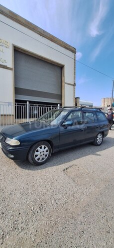 Opel Astra 1996, 251,000 km - 1.6 l - Bakı