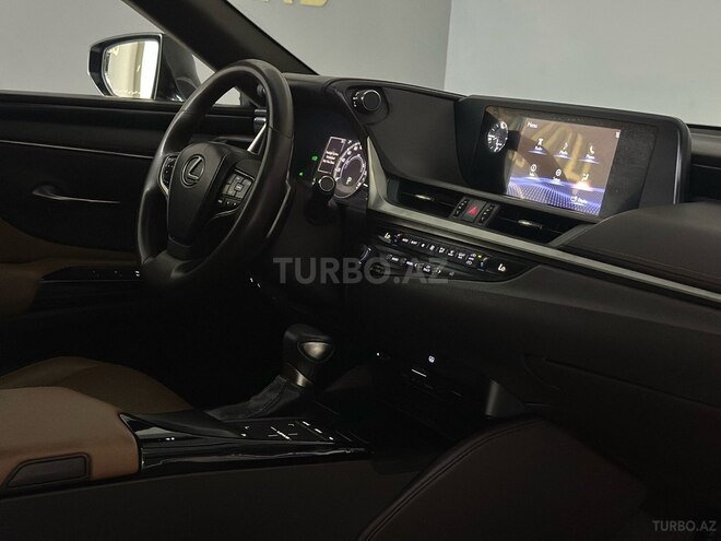 Lexus ES 300h 2019, 94,000 km - 2.5 l - Bakı