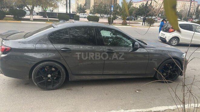 BMW 528 2015, 203,000 km - 2.0 л - Bakı