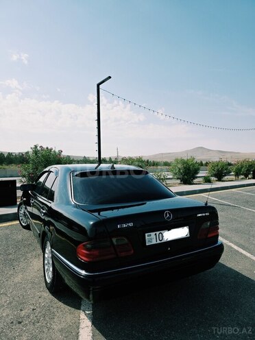 Mercedes E 320 1998, 298,000 km - 3.2 l - Bakı