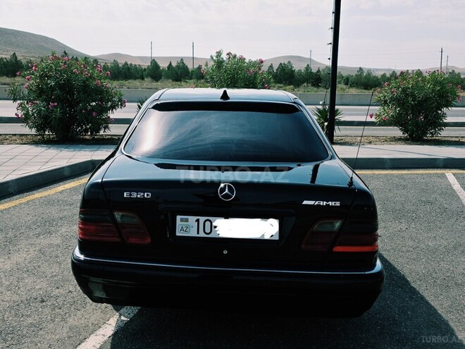 Mercedes E 320 1998, 298,000 km - 3.2 l - Bakı