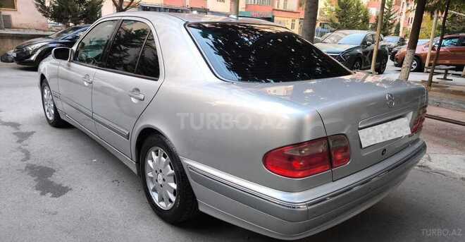 Mercedes E 270 2001, 424,000 km - 2.7 l - Bakı