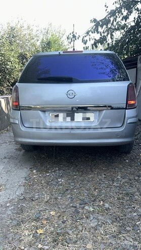 Opel Astra 2007, 331,000 km - 1.3 l - 