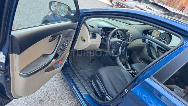 Hyundai Elantra 2015, 151,278 km - 1.8 л - Bakı