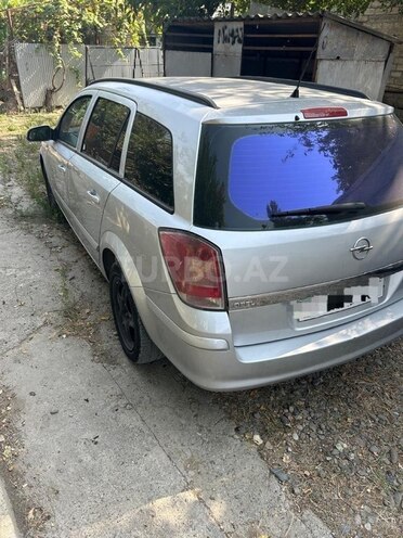 Opel Astra 2007, 331,000 km - 1.3 l - 