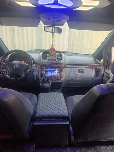Mercedes  2010, 318,000 km - 2.1 l - Gəncə