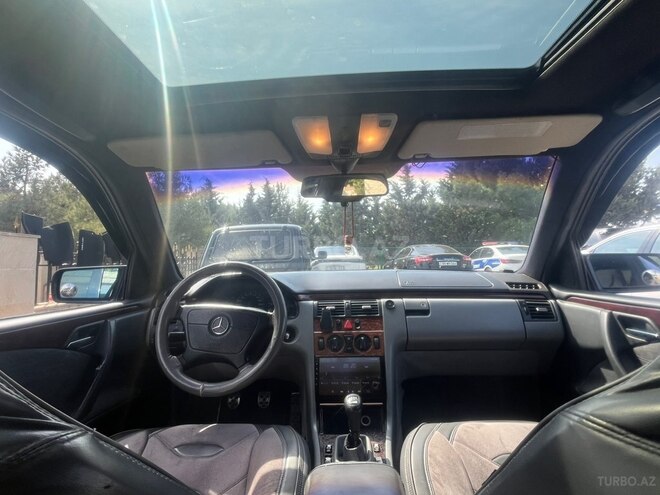 Mercedes E 200 1995, 650,000 km - 2.0 l - Bakı
