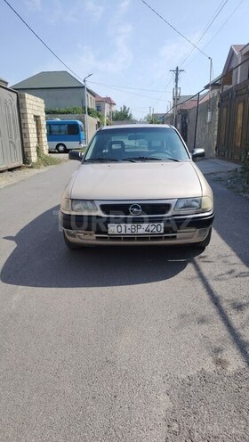 Opel Astra 1996, 432,000 km - 1.6 l - Sumqayıt