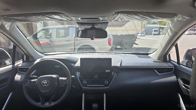 Toyota Corolla Cross 2025, 27,500 km - 2.0 l - Bakı