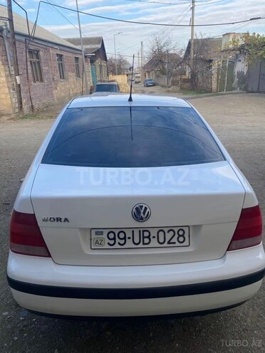 Volkswagen Bora 2001, 320,000 km - 1.4 l - Gəncə
