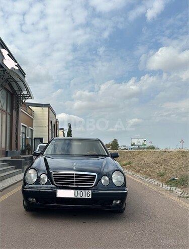 Mercedes E 240 2001, 331,000 km - 2.4 l - Şəmkir