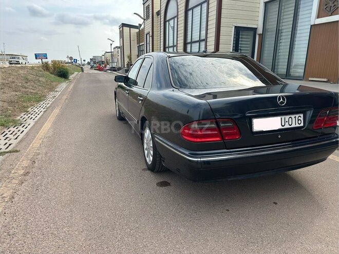 Mercedes E 240 2001, 331,000 km - 2.4 l - Şəmkir