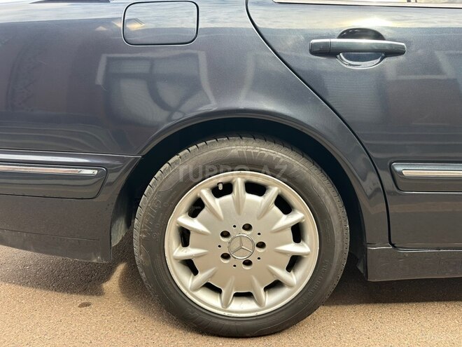 Mercedes E 240 2001, 331,000 km - 2.4 l - Şəmkir