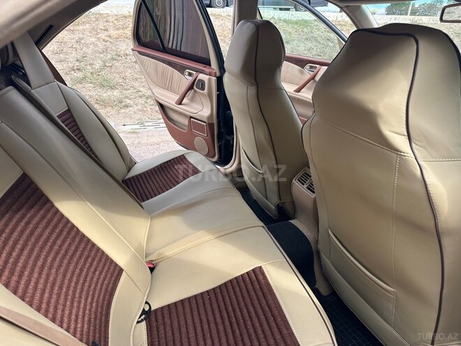 Mercedes E 240 2001, 331,000 km - 2.4 l - Şəmkir