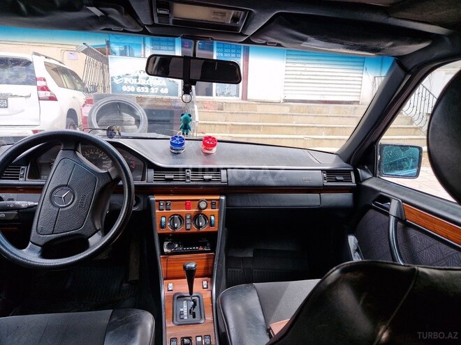 Mercedes 220 E 1995, 443,353 km - 2.2 l - Bakı