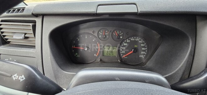 Ford Transit 2010, 167,000 km - 2.4 л - Quba