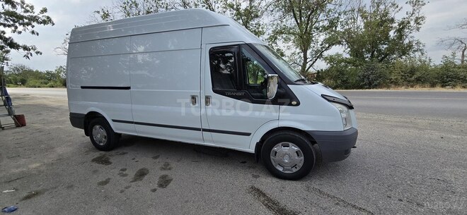 Ford Transit 2010, 167,000 km - 2.4 л - Quba