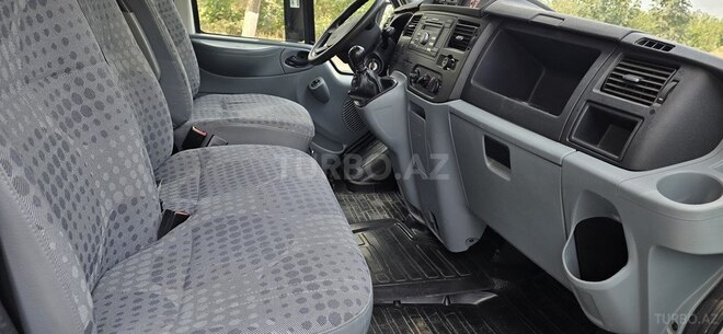 Ford Transit 2010, 167,000 km - 2.4 л - Quba