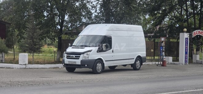 Ford Transit 2010, 167,000 km - 2.4 л - Quba
