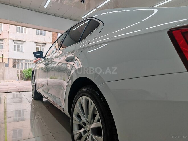 Skoda Superb 2022, 110,000 km - 2.0 л - Bakı