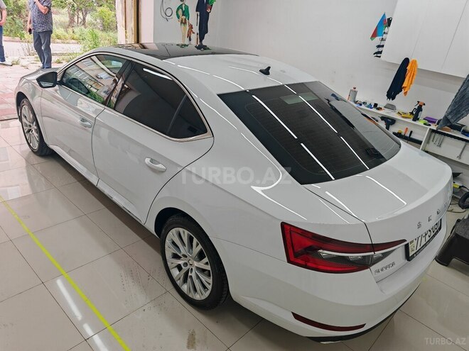 Skoda Superb 2022, 110,000 km - 2.0 л - Bakı