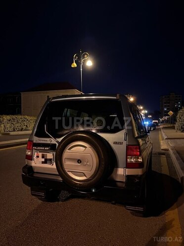 Mitsubishi Pajero io 1999, 351,000 km - 1.8 л - Bakı