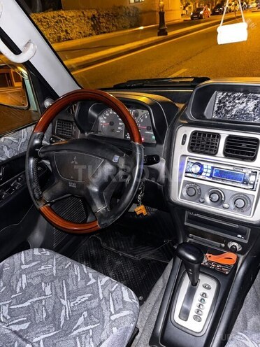 Mitsubishi Pajero io 1999, 351,000 km - 1.8 л - Bakı