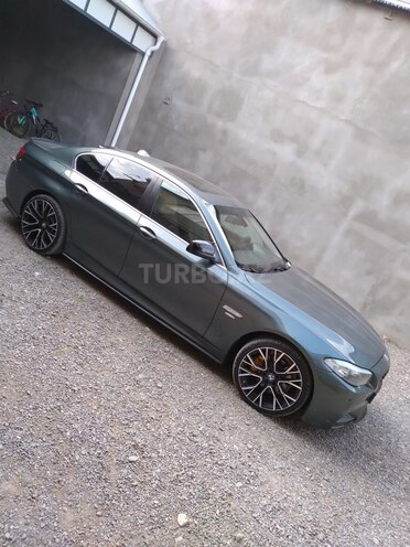 BMW 528 2012, 315,000 km - 2.0 l - Qazax