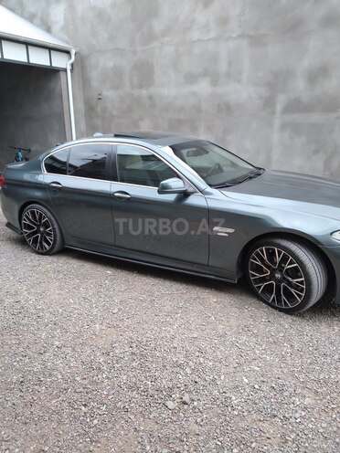 BMW 528 2012, 315,000 km - 2.0 l - Qazax