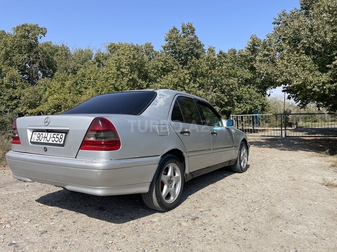 Mercedes C 220 1997, 260,000 km - 2.2 л - Salyan