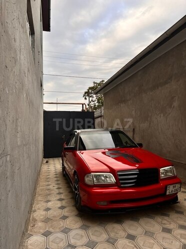 Mercedes C 240 1999, 286,700 km - 2.6 l - Cəlilabad