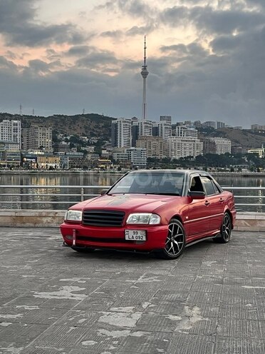Mercedes C 240 1999, 286,700 km - 2.6 l - Cəlilabad