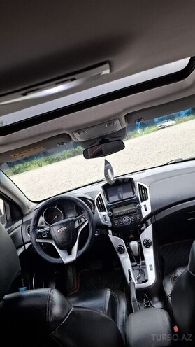 Chevrolet Cruze 2014, 202,500 km - 2.0 l - Salyan