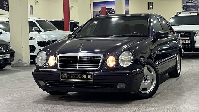 Mercedes E 220 1998, 285,000 km - 2.2 l - Sumqayıt