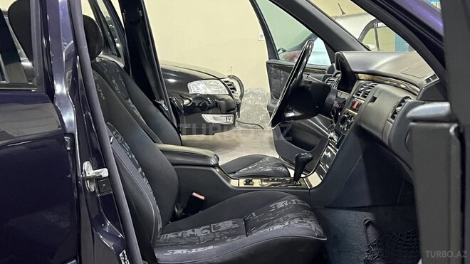 Mercedes E 220 1998, 285,000 km - 2.2 l - Sumqayıt