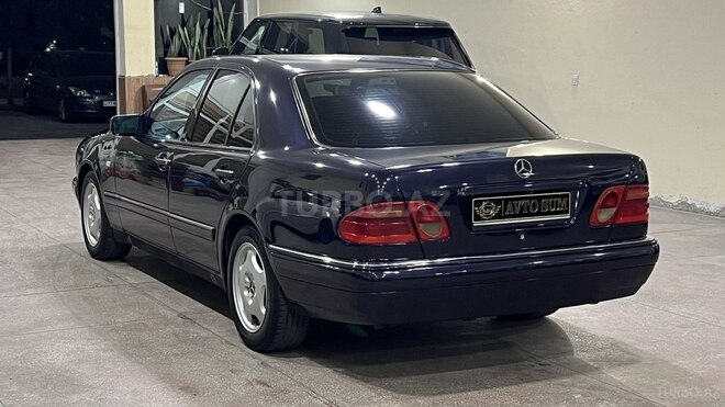 Mercedes E 220 1998, 285,000 km - 2.2 l - Sumqayıt