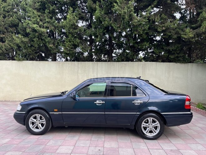 Mercedes C 220 1996, 438,000 km - 2.2 l - Bakı
