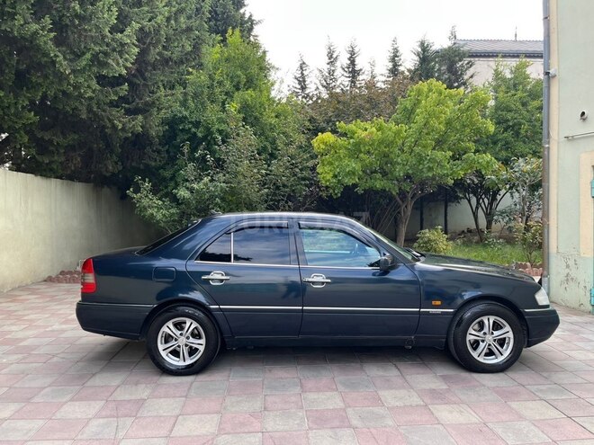 Mercedes C 220 1996, 438,000 km - 2.2 l - Bakı